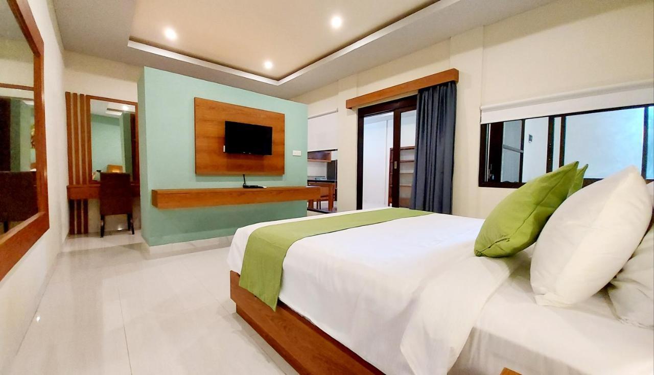 Hotel The New Moon Seminyak Zewnętrze zdjęcie