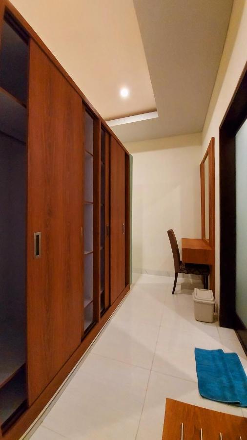 Hotel The New Moon Seminyak Zewnętrze zdjęcie