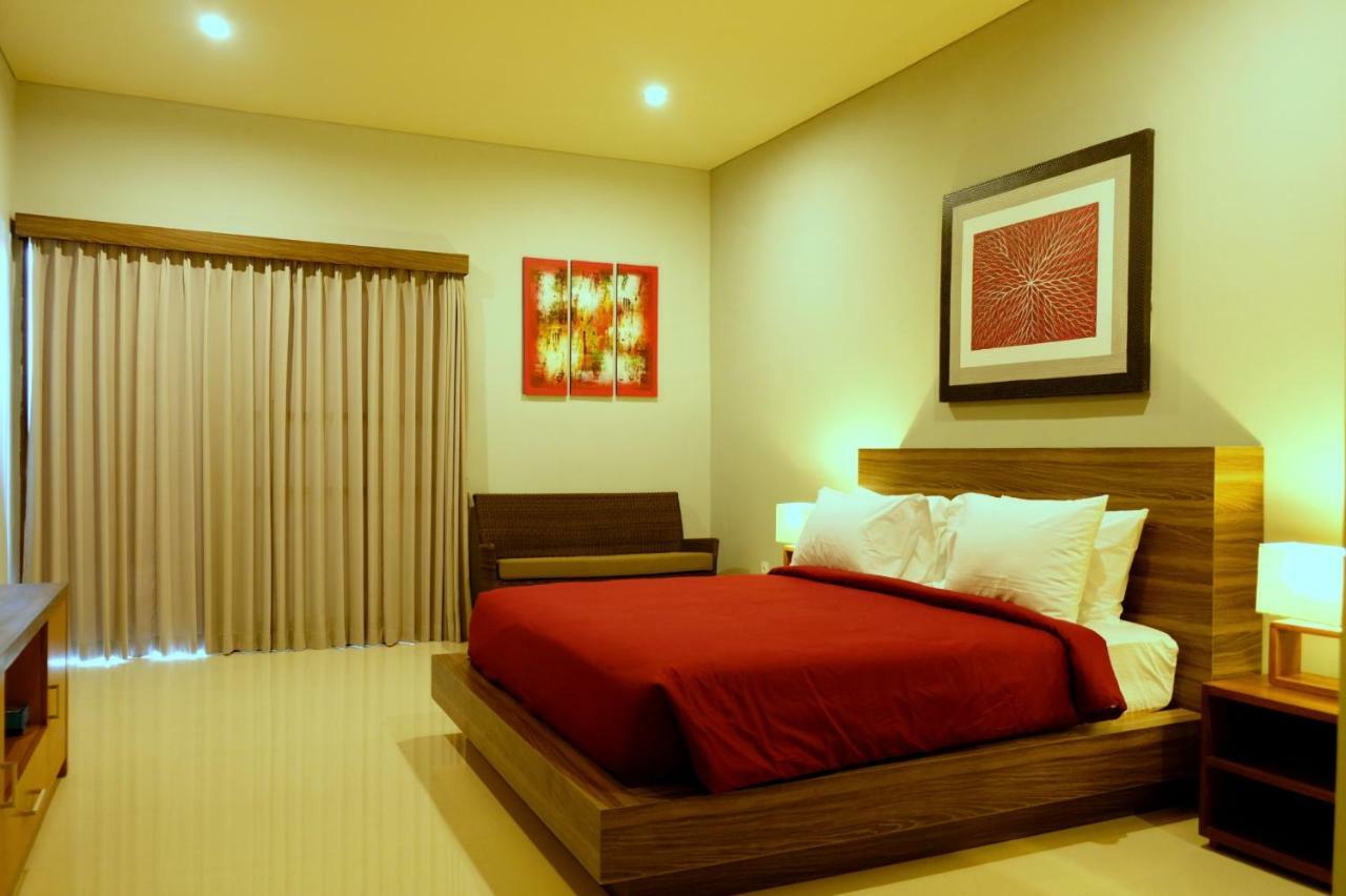 Hotel The New Moon Seminyak Zewnętrze zdjęcie