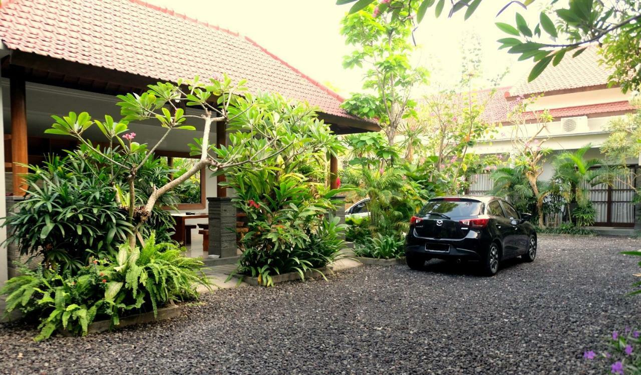 Hotel The New Moon Seminyak Zewnętrze zdjęcie